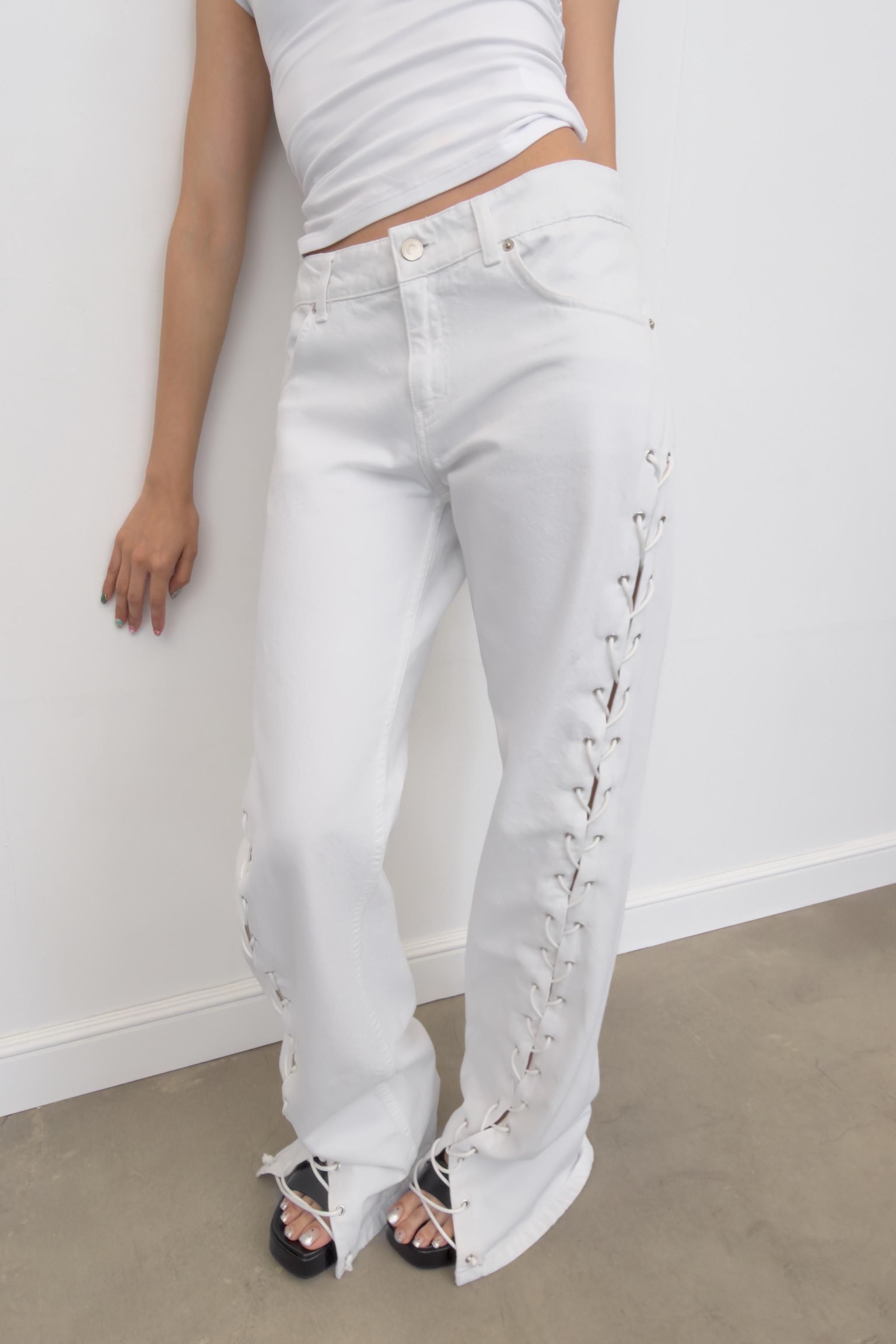 JEAN DROIT À LACETS DENIM TRF TAILLE MI-HAUTE